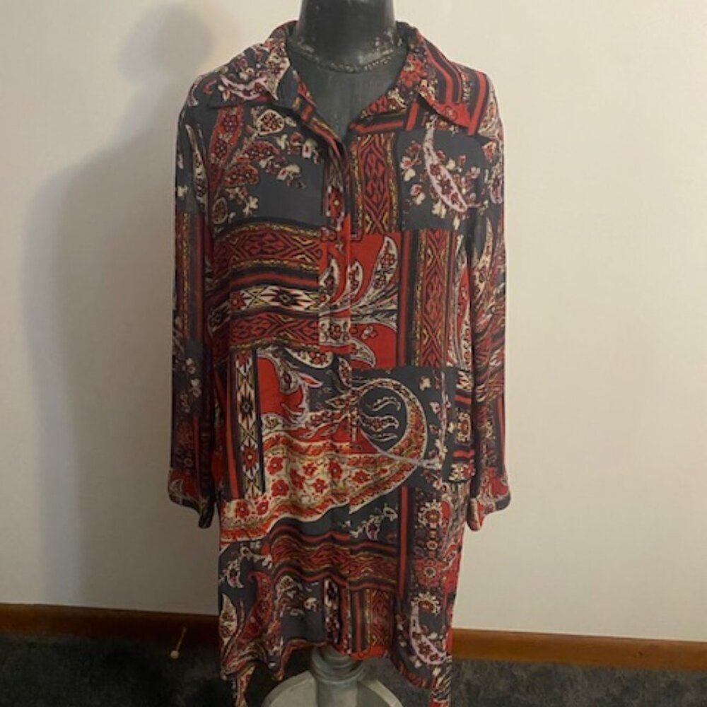 Vintage Collection Gray/Burgundy Paisley Hi-Lo button front tunic dress, size L